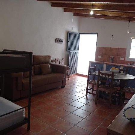 Adorable 1 Bedroom Holiday Home Guajar Alto Екстериор снимка